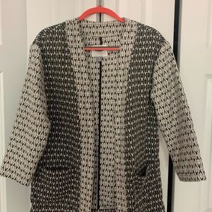 Gorgeous lightweight patterned jacket